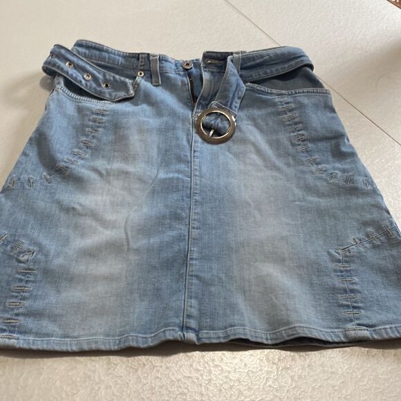 Madoc 90’s Y2K Denim Mini Skirt Light Wash Made In Europe Sz S - Picture 7 of 13